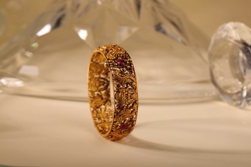 Vasundhara Diamond Roof polki uncut diamond set